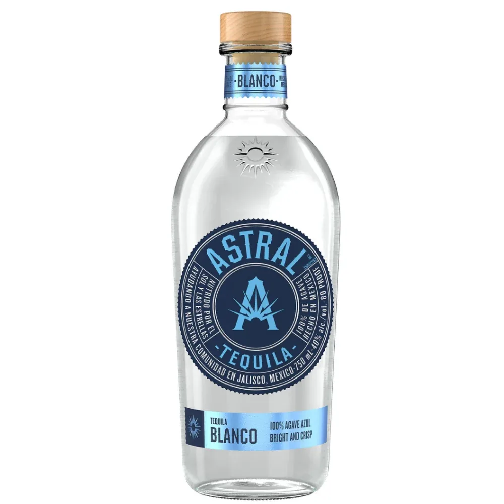A bottle of Astral Blanco